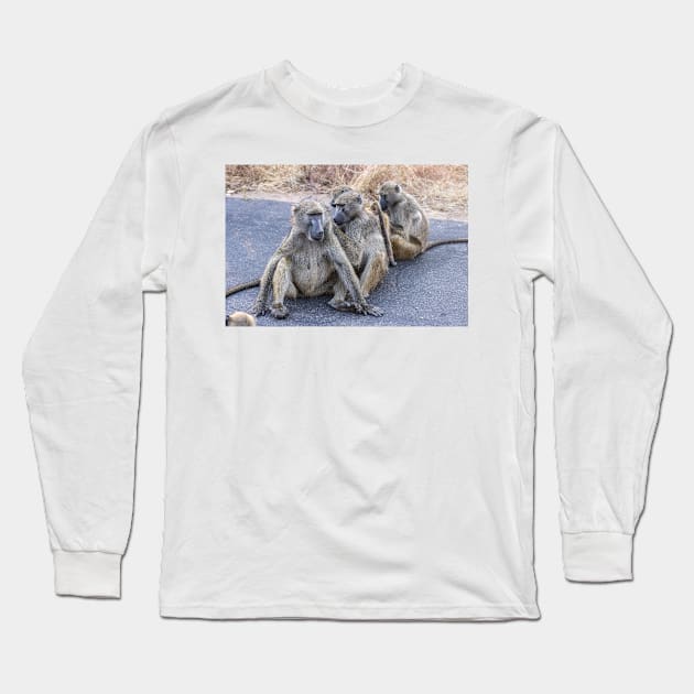 Grooming Baboons - Kruger Nationalpark, South Africa Long Sleeve T-Shirt by holgermader